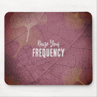 Erhöhen Sie Ihr Frequenzangebot für Ginkgo-Blätter Mousepad