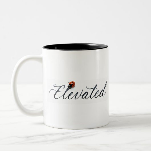 Erhöht mit einem Ladybug Zweifarbige Tasse (Links)