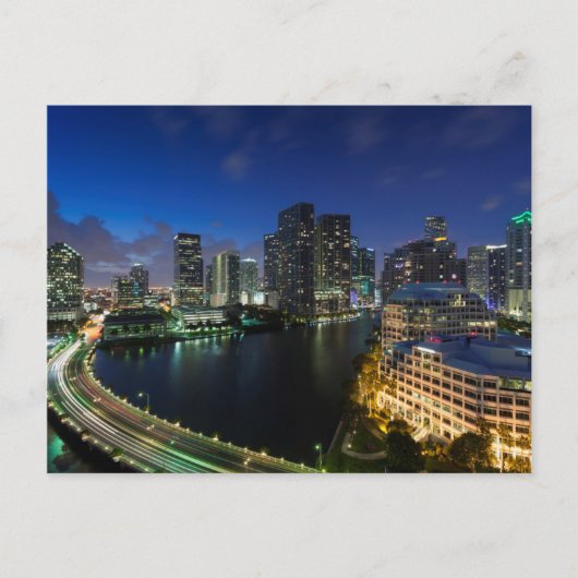 Erhöhte City-Skyline von Brickell Key Postkarte (Vorderseite)