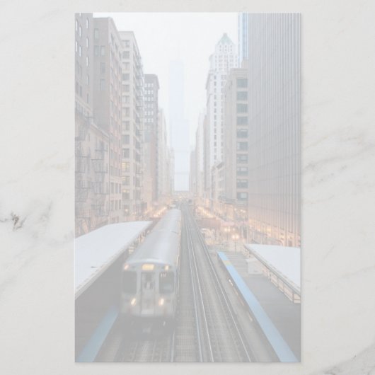 Erhöhte Schiene in im Stadtzentrum gelegenem Briefpapier (Vorderseite)