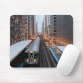 Erhöhte Schiene in im Stadtzentrum gelegenem Mousepad (Mit Mouse)