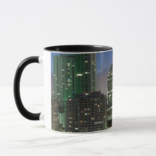 Erhöhte Stadt-Skyline Tasse (Links)