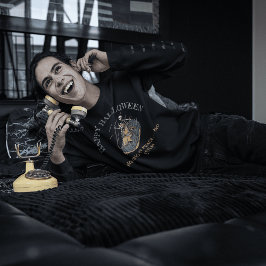 Erholung in Frieden und Stil für trendy Geister T-Shirt