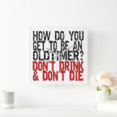 Erholung Old Timer Joke Quadratische Wanduhr (Zuhause)