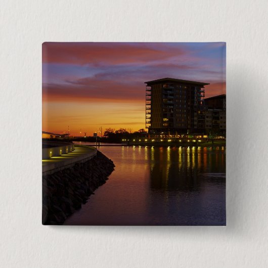 Erholungslager und Appartements bei Sonnenuntergan Button (Vorderseite)