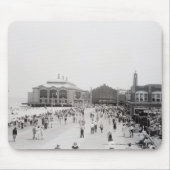 Erholungsorttouristen auf Esplanade Mousepad (Vorne)