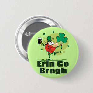 Erin gehen Bragh Kobold mit Stout Button