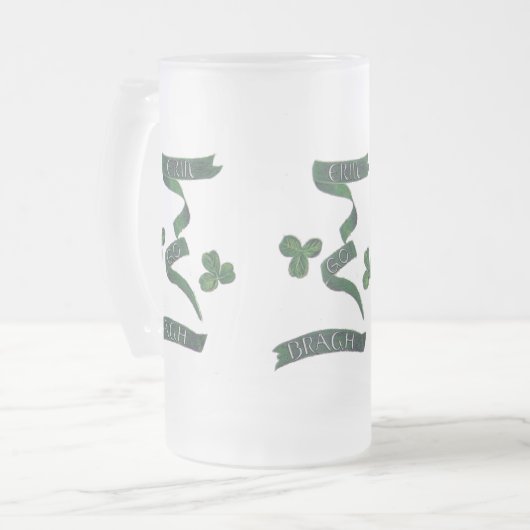 Erin Go Braugh Clover - Tasse (Vorderseite Links)