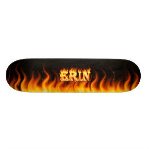 Erin Skateboard Feuer und Flammen Design.