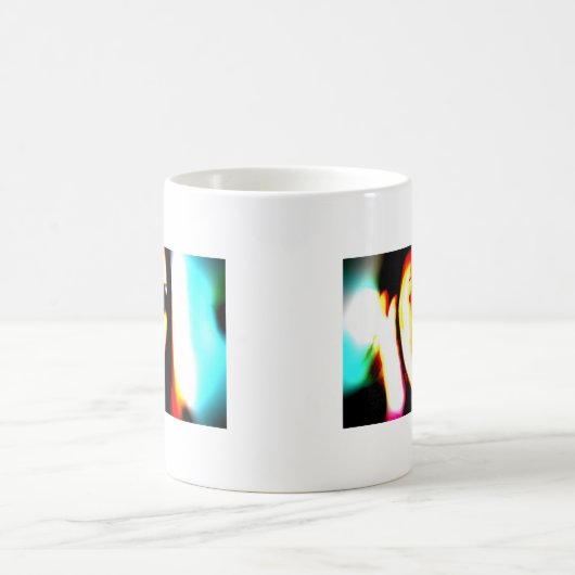 ErinElise gegen Marilyn Manson Kaffeetasse (Mittel)