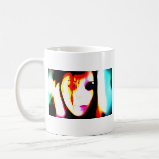 ErinElise gegen Marilyn Manson Kaffeetasse (Links)