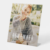 Erinnern Sie sich an das moderne, einfache und ele Sockelschild (Vorderseite)