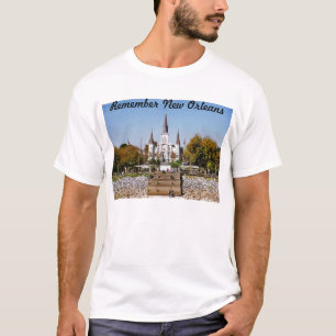 Erinnern Sie sich an Kathedrale New Orleans St. T-Shirt