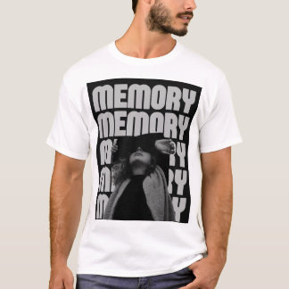 ERINNERUNG. T-SHIRT MIT TEXTBEDRUCKUNG