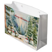 Erinnerungen im Frostwald: Schneemann & Pine Trees Große Geschenktüte (Rückseite Schrägansicht)