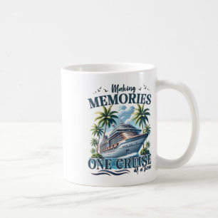 Erinnerungen schaffen, eine Kreuzfahrt nach der an Kaffeetasse