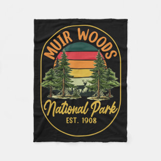 Erkunden Sie die Natur im Muir Woods Est 1908 Nati Fleecedecke