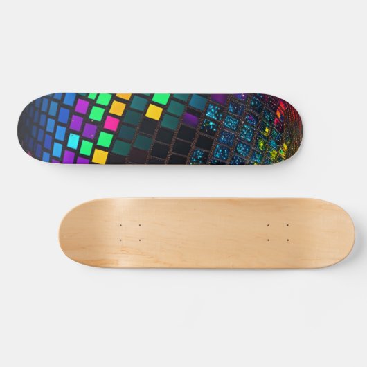Erleben Sie die Diskothek auf Rädern: Diskothek Skateboard (Horizontal)