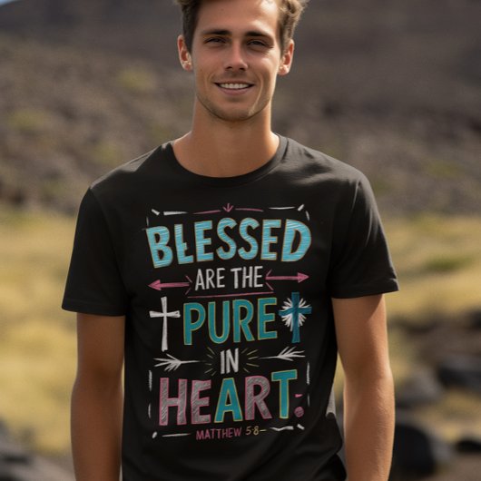 Erleuchtende Worte inmitten eines Kreuzes T-Shirt