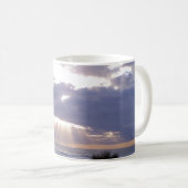 Erleuchtete Ozeane am frühen Morgen Kaffeetasse (VorderseiteRechts)