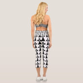 Ermine Pattern, mittelalterliches Muster, Schwarz Capri Leggings (Rückseite)