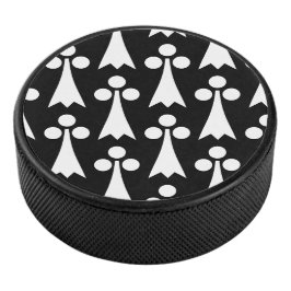 Ermine Pattern, mittelalterliches Muster, weiß auf Eishockey Puck