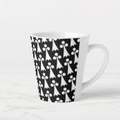 Ermine Pattern, mittelalterliches Muster, weiß auf Milchtasse (Rechts)