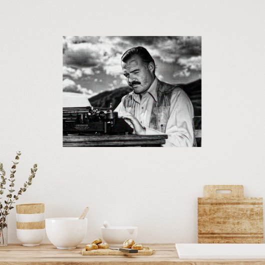 Ernest Hemingway bei seiner Schreibmaschine Poster (Küche)