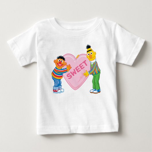Ernie & Bert Big Valentine's Heart Baby T-shirt (Vorderseite)