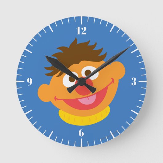 Ernie Face Runde Wanduhr (Vorderseite)