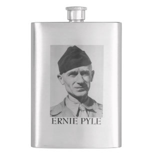 Ernie Pyle mit Beanie Flask Flachmann