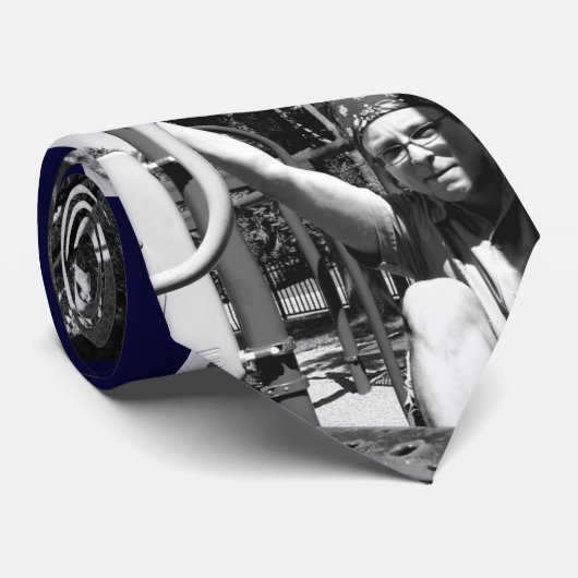 Ernster Spielplatz-Spaß Krawatte (Gerollt)