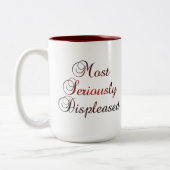 Ernsthaft missfallenes Jane Austen P&P Zweifarbige Tasse (Links)
