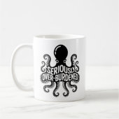 Ernsthaft Überlasteter Tintenfisch Überwältigender Kaffeetasse (Links)