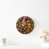 Ernte-Gnom mit Kürbis rustikal Runde Wanduhr (Zuhause)