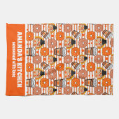 Erntedank Donuts und Kaffeefall Orangenstreifen Geschirrtuch (Horizontal)
