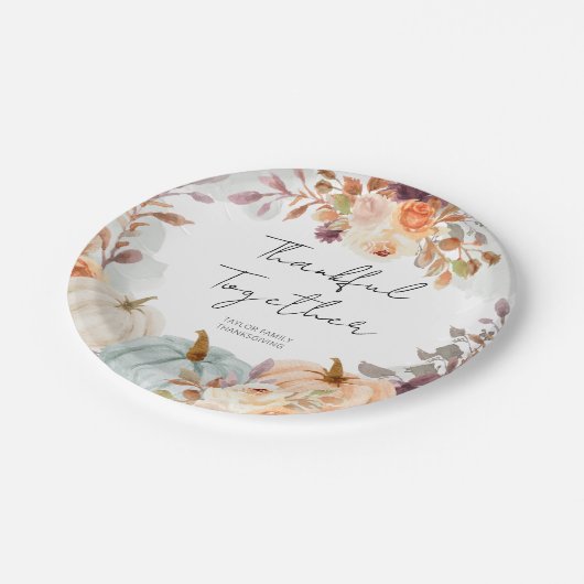 Erntedank Friends Giving Dinner Pappteller (Schrägansicht)