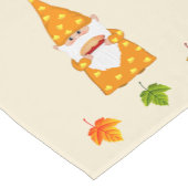 Erntedank Gnome und Herbstlaube auf Beige Kurzer Tischläufer (Ecke)