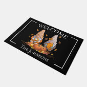 Erntedank Gnome Willkommen Fußmatte (Schrägansicht)