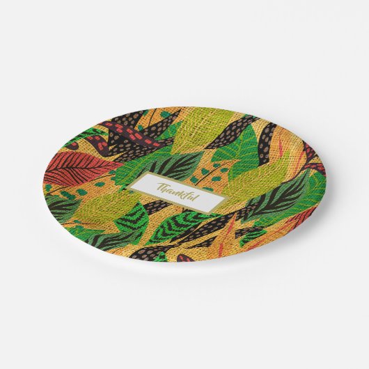 Erntedank Rustikaler Herbstausfall Pappteller (Schrägansicht)