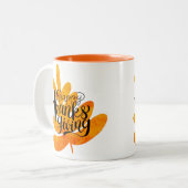Erntedank Typografie mit Fallleaf Zweifarbige Tasse (Vorderseite Links)