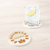 Erntedank Wreath Grateful Simple Maple Blätter Getränkeuntersetzer (Seite)