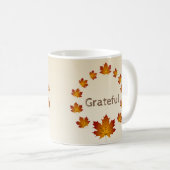 Erntedank Wreath Grateful Simple Maple Blätter Kaffeetasse (VorderseiteRechts)