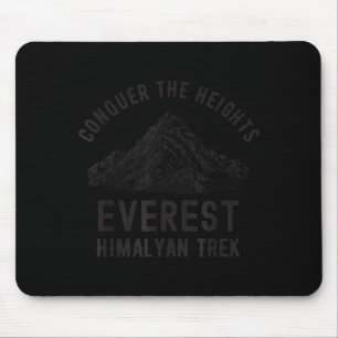 Erobern Sie die Höhen Everest Trekking im Himalaya Mousepad
