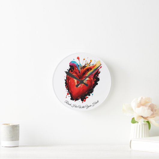 Erreichen Sie sie mit Ihrem Herzen Runde Wanduhr (Zuhause)
