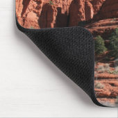 Errichtet auf einem Berggipfel Mousepad (Ecke)