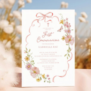 Errötende Florale Schmetterlings-Erstkommunion-Ein Einladung