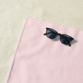 Errötendes Rosa Monogramm Moderne Minimalistische Strandtuch (Beispiel)