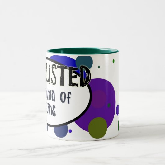 ERSCHÖPFTE Großmutter der Zwillings-Tasse Zweifarbige Tasse (Mittel)