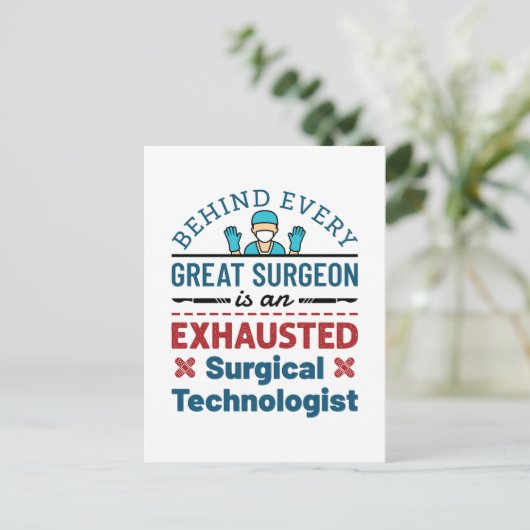 Erschöpfter Chirurgischer Techniker Funny Scrub Te Postkarte (Stehend Vorderseite)